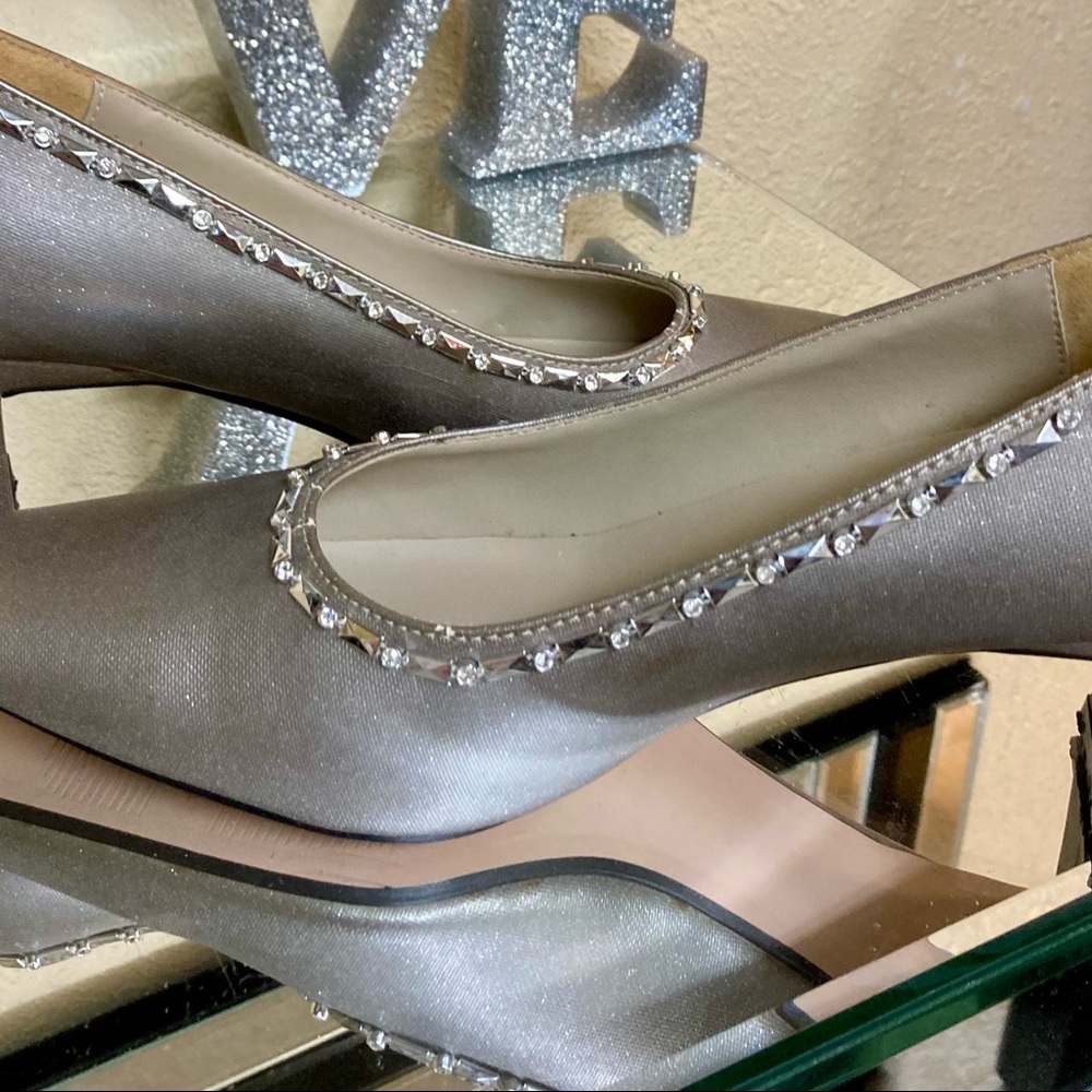 Wild Rose sparkly jeweled Pewter pumps - Picture 4 of 6